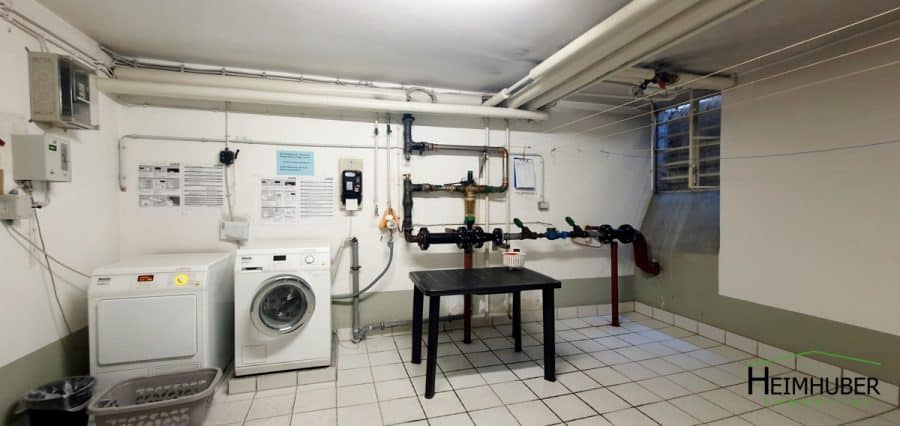 Helle vermietete Wohnung in ruhiger und zentraler Lage in Neuhausen - Gemeinschaftswaschküche