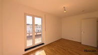 Büro/Kinder - 112 m² große & helle DG-Wohnung in ruhiger Lage ! Gesamtfläche ca. 143 m² ! ! Fast barrierefrei !