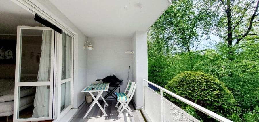 Top geschnittene 4-Zimmerwohnung in begehrter Wohnlage im Atriumpark am Denninger Anger im Grünen - Loggia