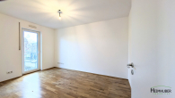 Schlafzimmer - 108 m² große & helle Garten-Wohnung mit Terrasse – in ruhiger Lage ! ! Fast barrierefrei !