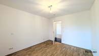 Kind 2 - 108 m² große & helle Garten-Wohnung mit Terrasse – in ruhiger Lage ! ! Fast barrierefrei !