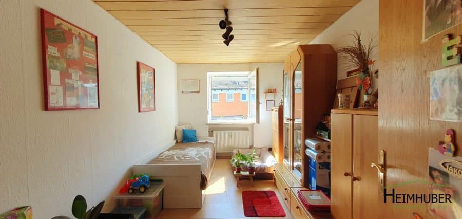 Gepflegte Doppelhaushälfte Wohnen mit Terrasse und Garten & gleichzeitig Miete erhalten -super Deal - 1 OG Kinderzimmer