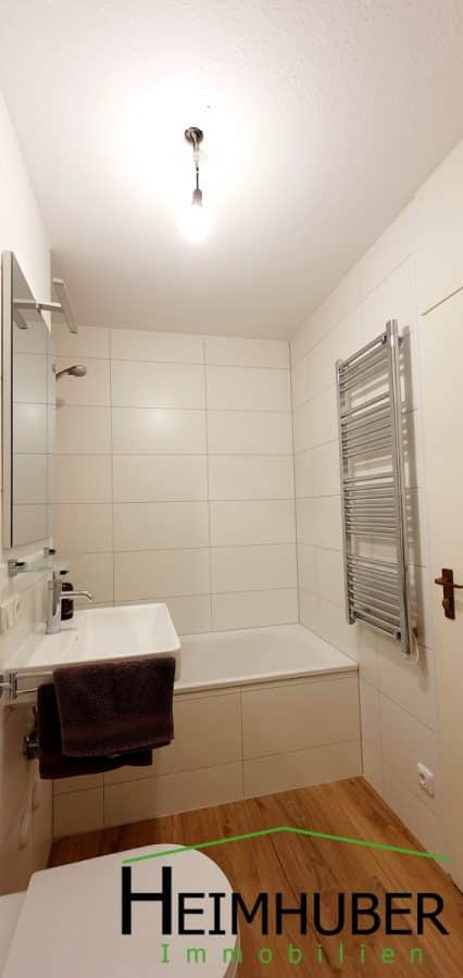 Helle und freie bezugsfertige 3 Zimmerwohnung in zentraler Lage in Laim - urbanes Wohnen - Bad