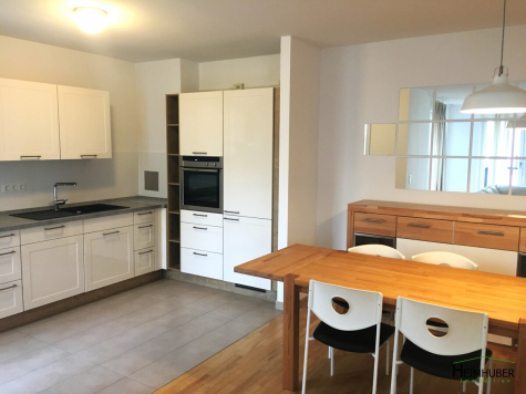 3 Zi. Wohnung in zentraler und ruhiger Lage Münchens – Süd-Ost Balkon 6 m² – fast barrierefrei !, 81539 München / Obergiesing, Etagenwohnung