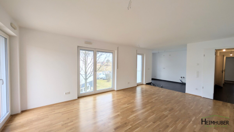 102 m² große & helle 3 1/2 Zimmer Wohnung mit Terrasse – in ruhiger Lage – Fast barrierefrei !, 81735 München, Etagenwohnung