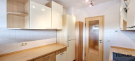 Küche III - Attraktiver Preis! Hier können Sie sofort einziehen! Sonnige 3 Zimmerwohnung mit Loggia & Lift!