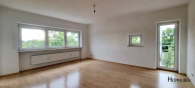 Wohnzimmer I - Attraktiver Preis! Hier können Sie sofort einziehen! Sonnige 3 Zimmerwohnung mit Loggia & Lift!