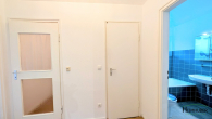 Flur - Freie gut geschnittene 2-Zimmerwohnung nahe dem Lerchenauer See mit Südloggia & Küche