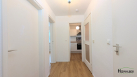 Flur - Freie gut geschnittene 2-Zimmerwohnung nahe dem Lerchenauer See mit Südloggia & Küche