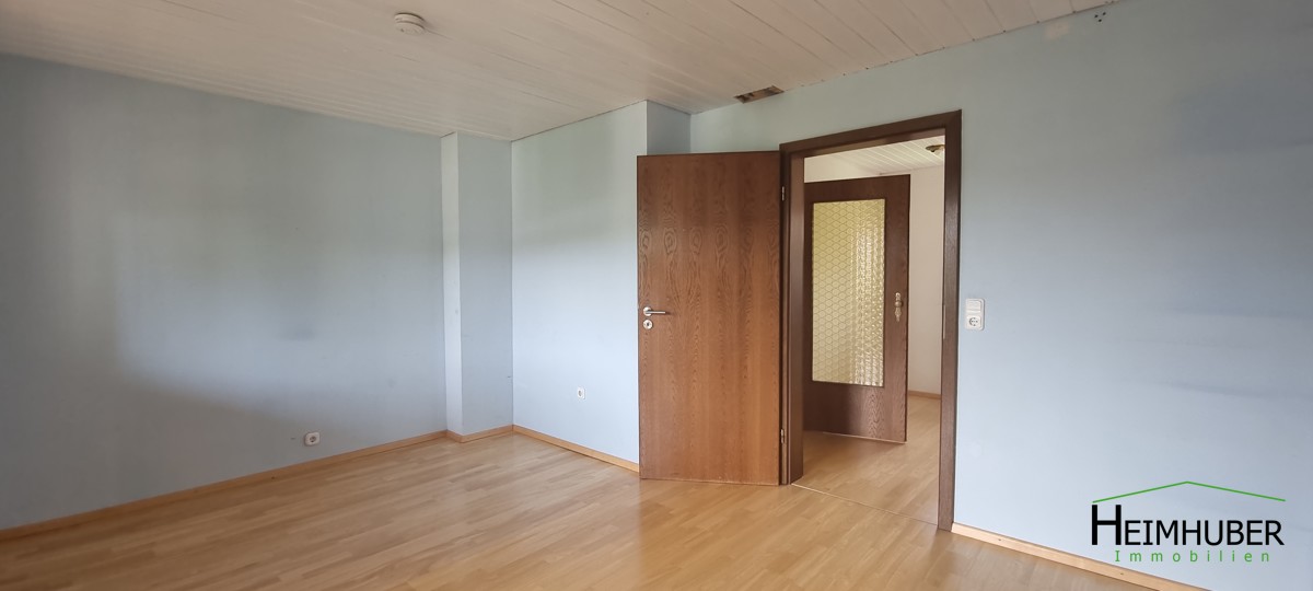 1 OG Schlafzimmer 2